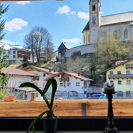 Absolute Active Mountain